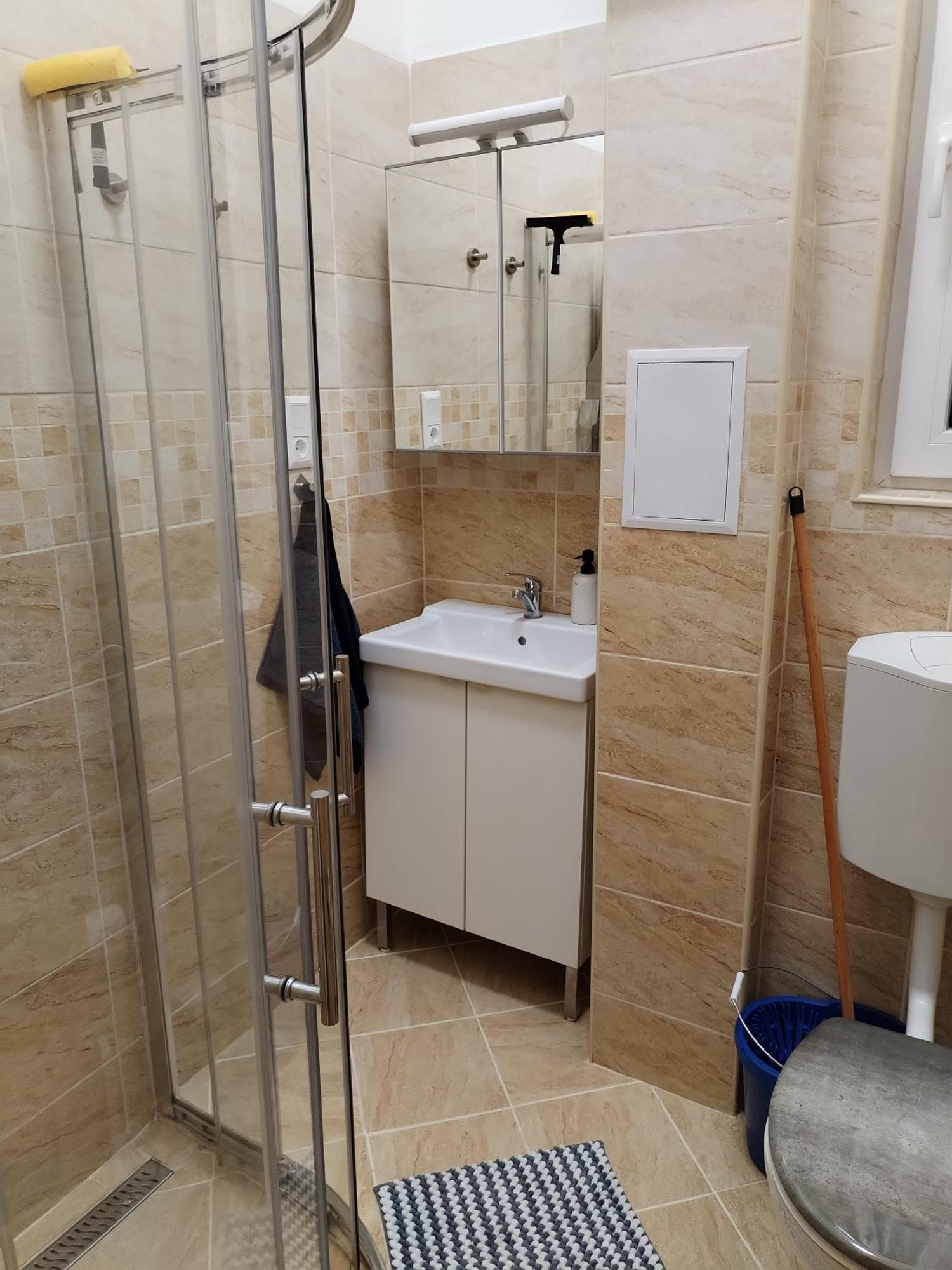 Blueroom - 15-minute Walk From Danube Appartamento *