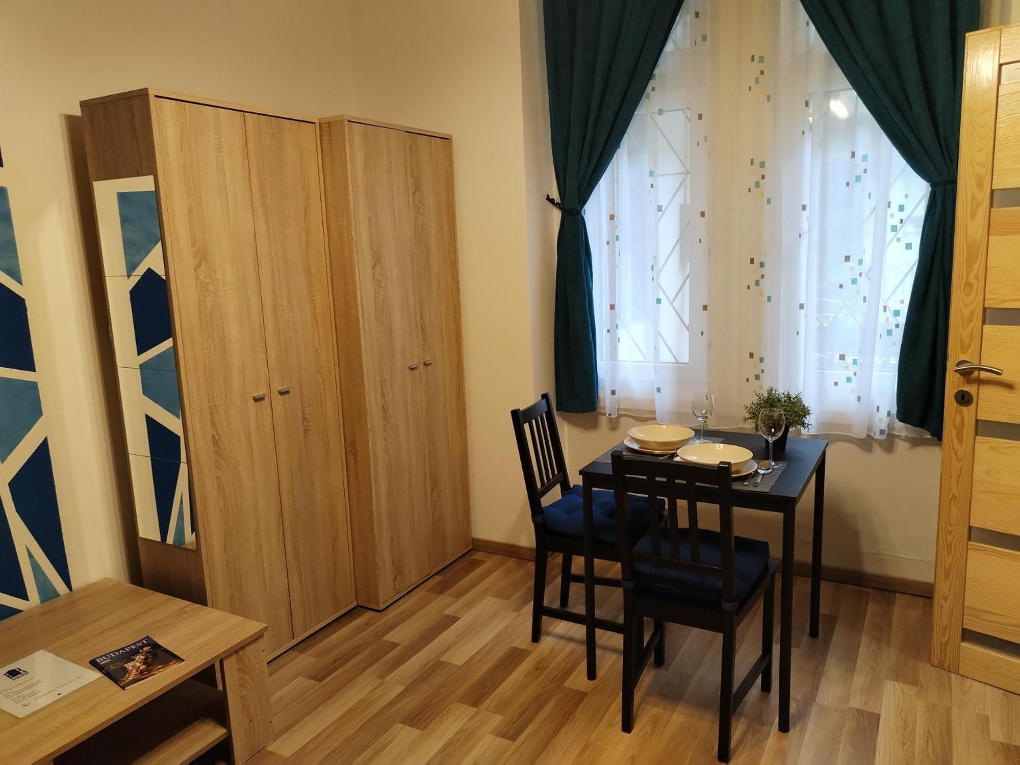 Blueroom - 15-minute Walk From Danube Apartman